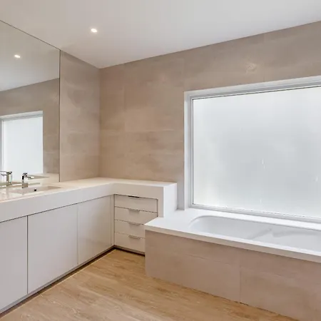 Aroeira Modern Grand With Pool By Homing וילה Aroeira (Setubal)