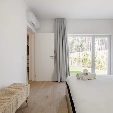 Aroeira Modern Grand With Pool By Homing וילה *