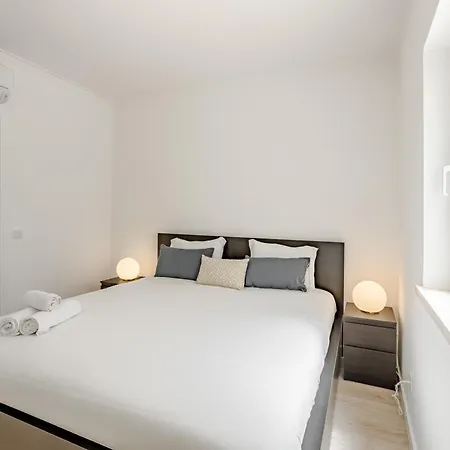 Вилла Aroeira Modern Grand With Pool By Homing Aroeira (Setubal)