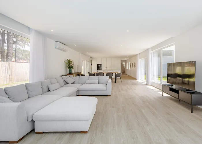 Aroeira Modern Grand With Pool By Homing 别墅