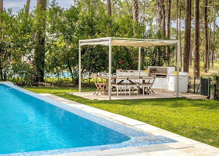 Aroeira Modern Grand With Pool By Homing 别墅